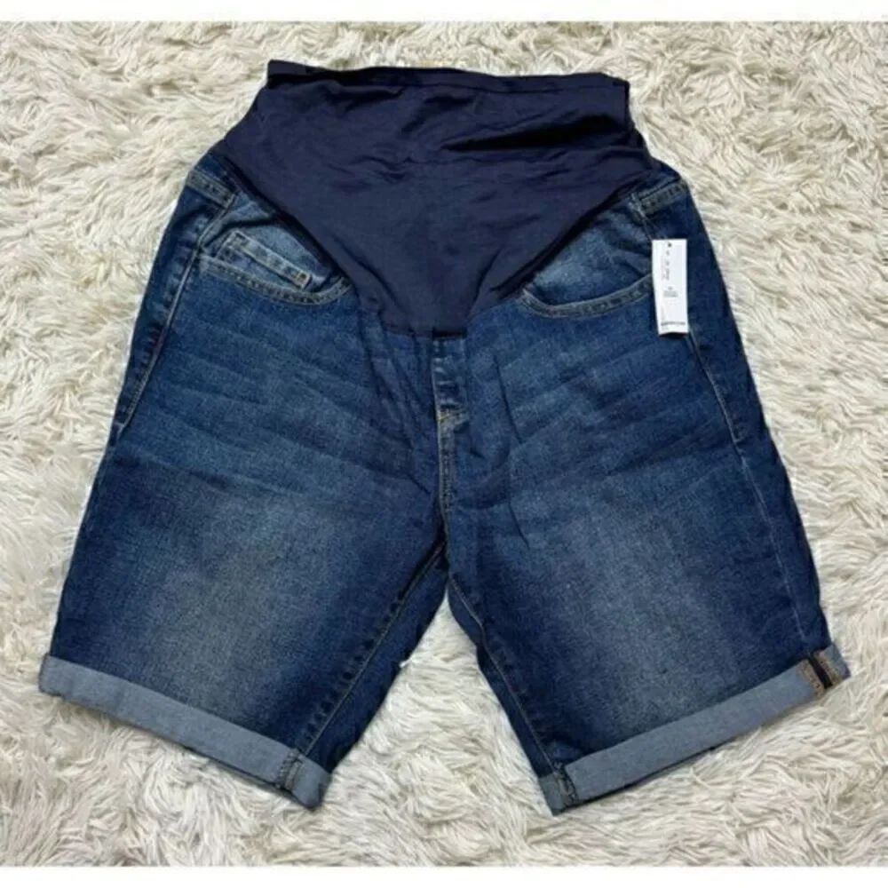 Brand New with Tags Women’s Maternity Jean Shorts Old Navy Size 10